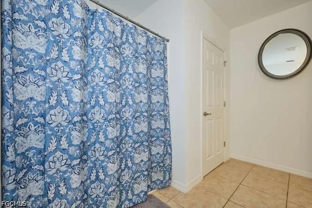 135 SW 31st Street Cape Coral FL 33914