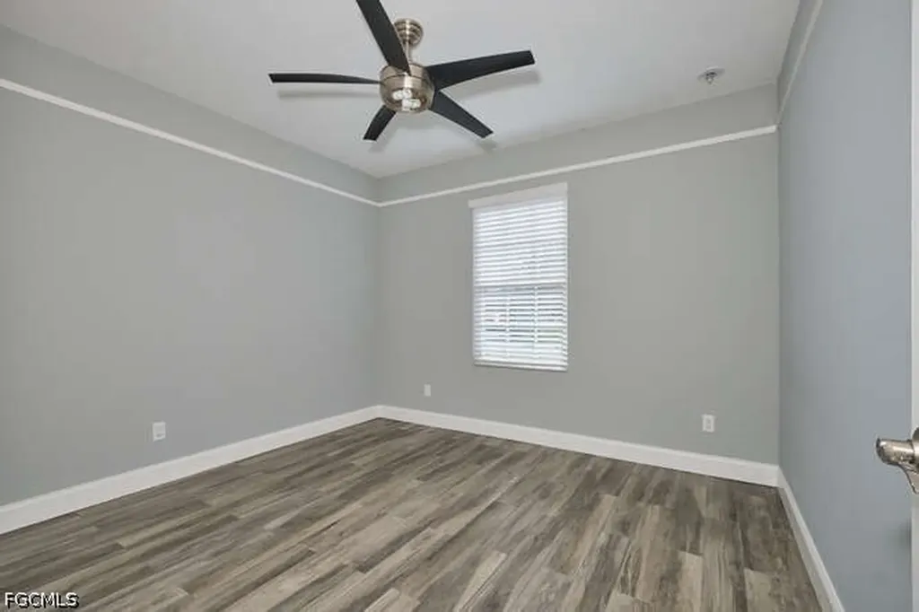 135 SW 31st Street Cape Coral FL 33914