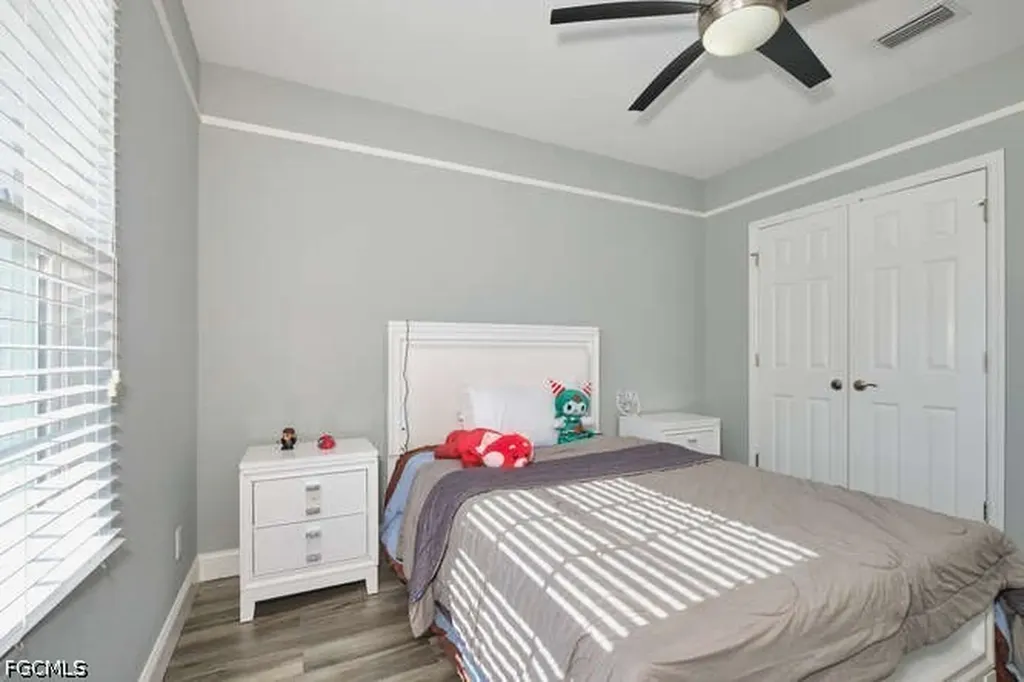 135 SW 31st Street Cape Coral FL 33914