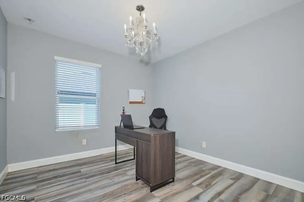 135 SW 31st Street Cape Coral FL 33914