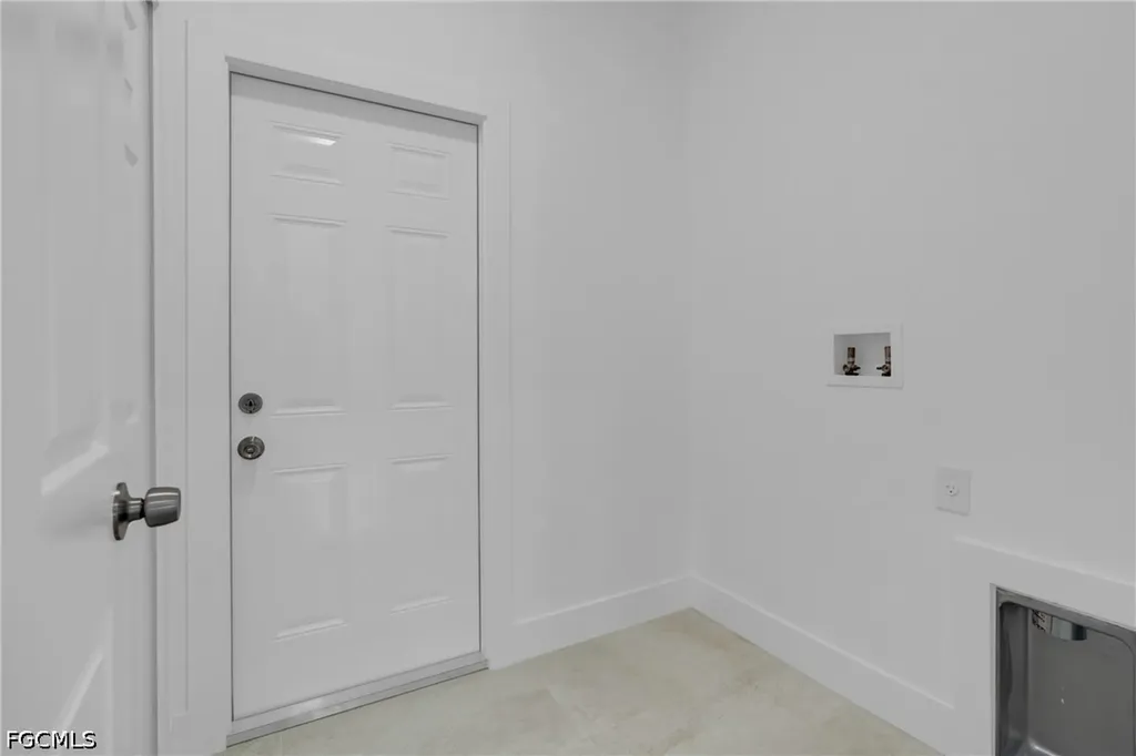 586 Genoa Avenue S Lehigh Acres FL 33974