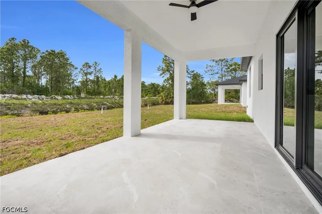 586 Genoa Avenue S Lehigh Acres FL 33974