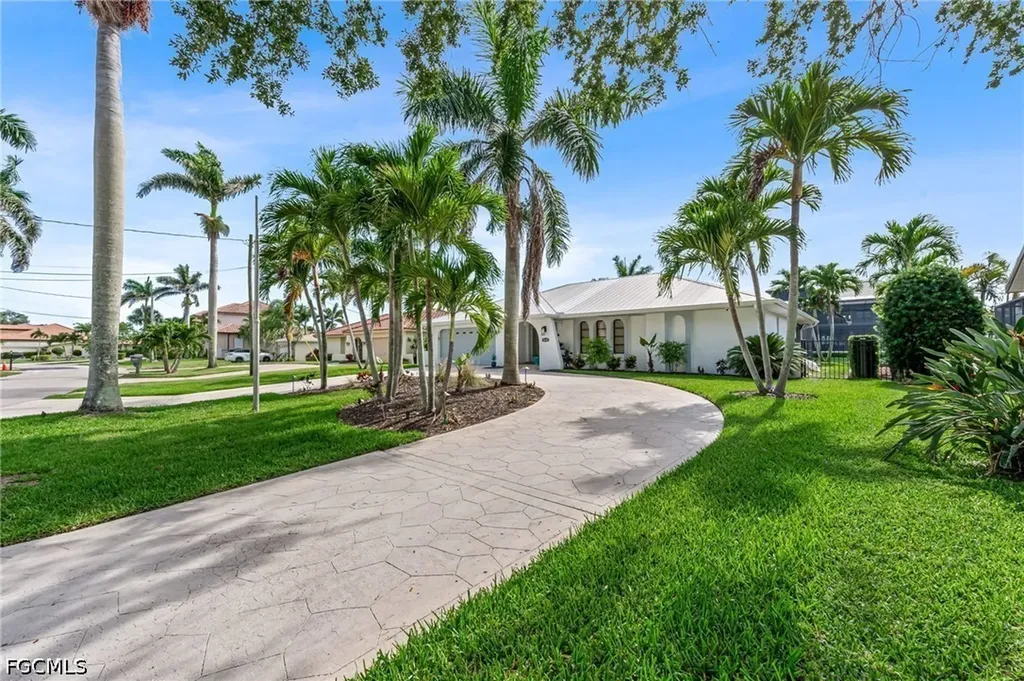 5630 Riverside Drive Cape Coral FL 33904