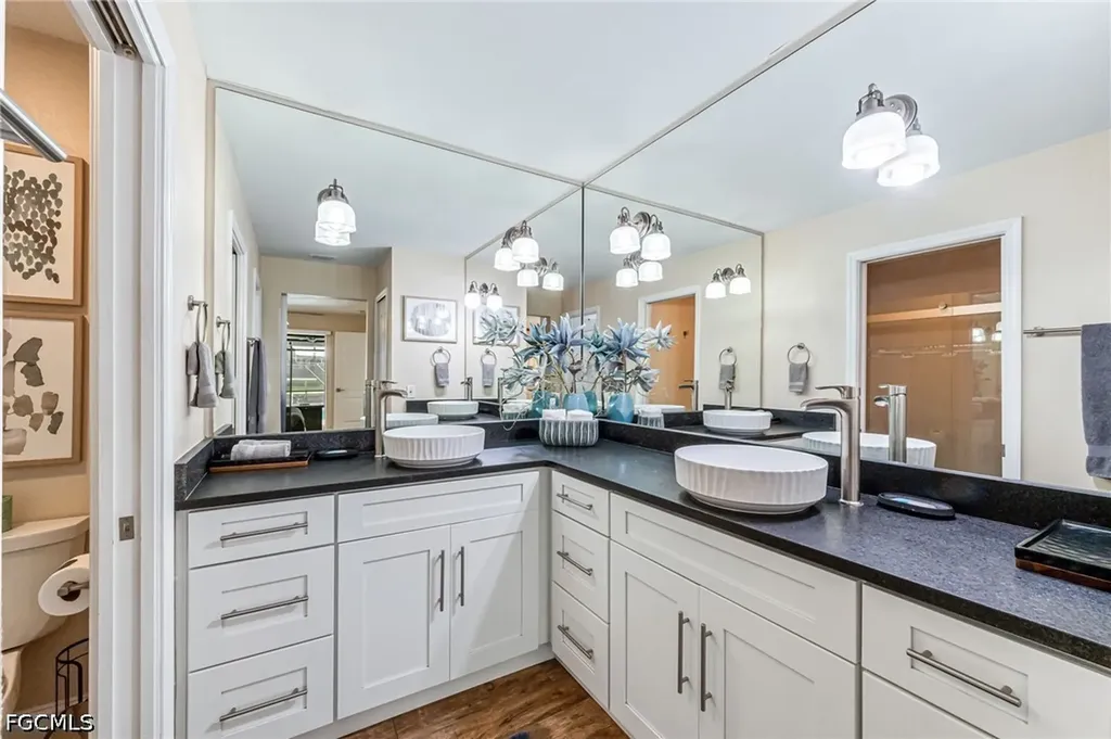 5630 Riverside Drive Cape Coral FL 33904