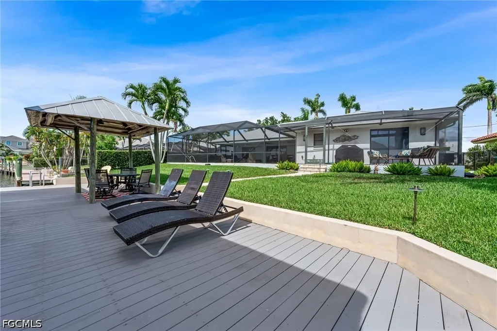 5630 Riverside Drive Cape Coral FL 33904