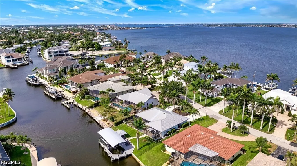5630 Riverside Drive Cape Coral FL 33904