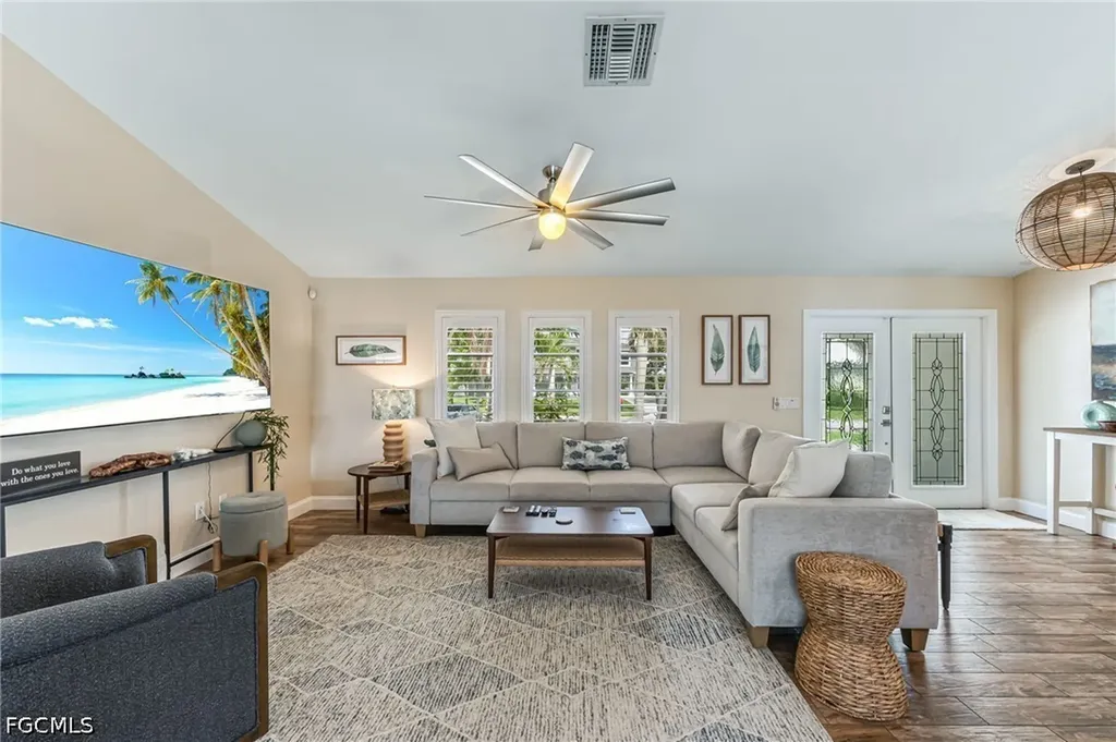 5630 Riverside Drive Cape Coral FL 33904