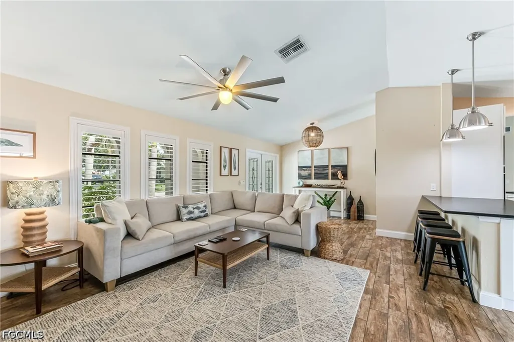5630 Riverside Drive Cape Coral FL 33904