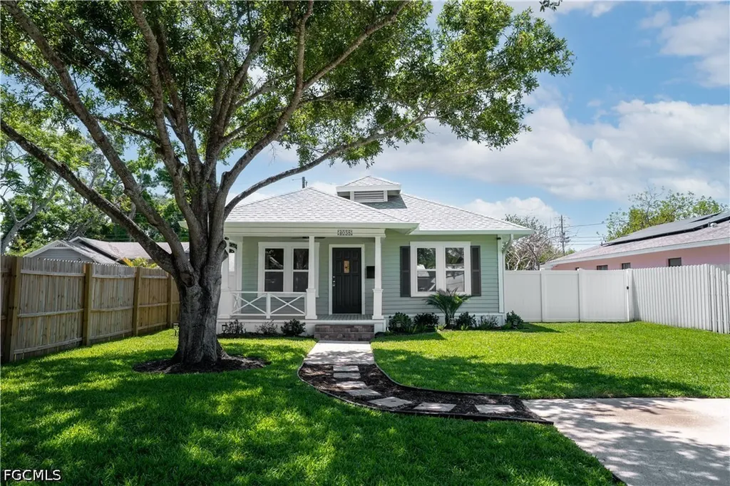 4058 39th Avenue N St. Petersburg FL 33714