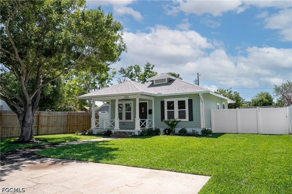 4058 39th Avenue N St. Petersburg FL 33714