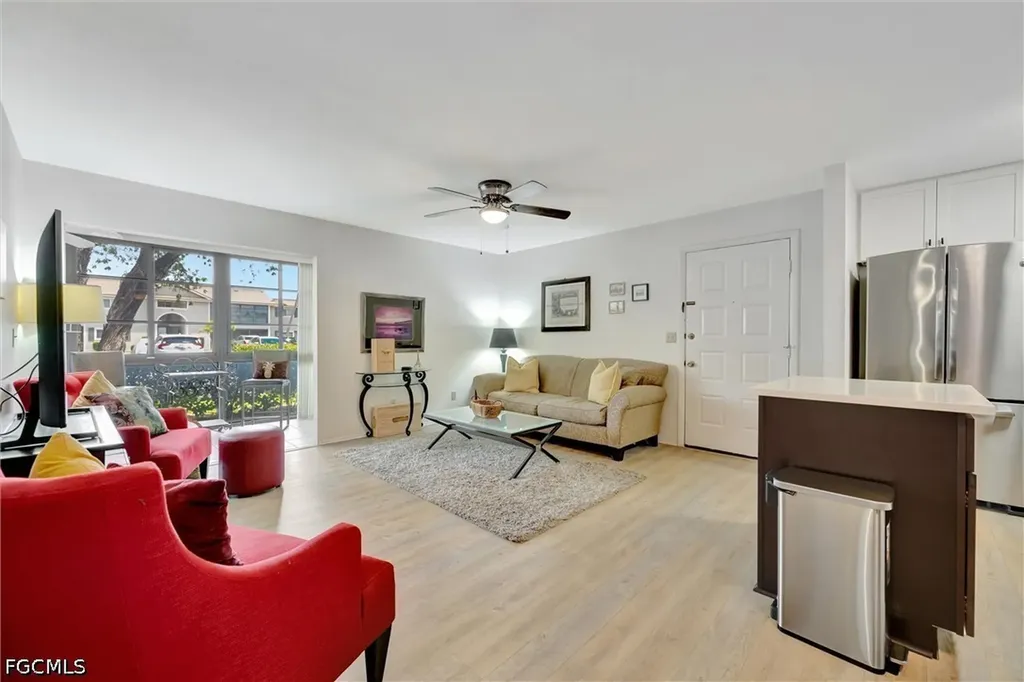 8110 S Woods Circle Fort Myers FL 33919
