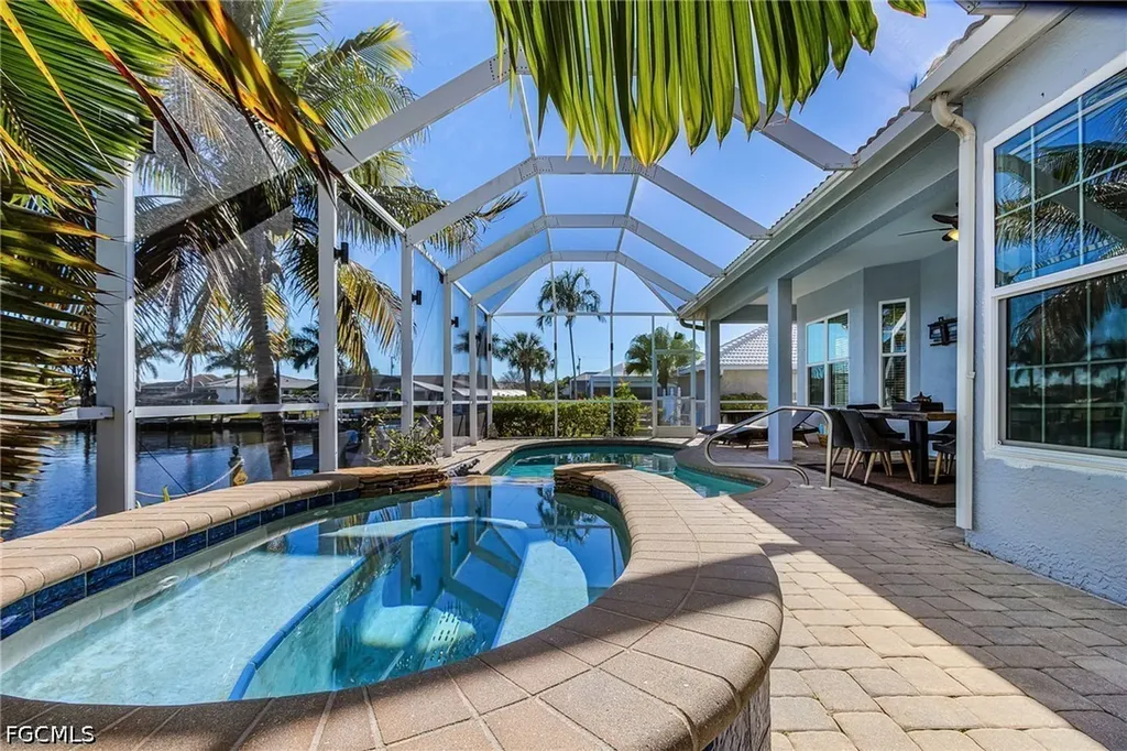 4311 SW 25th Place Cape Coral FL 33914