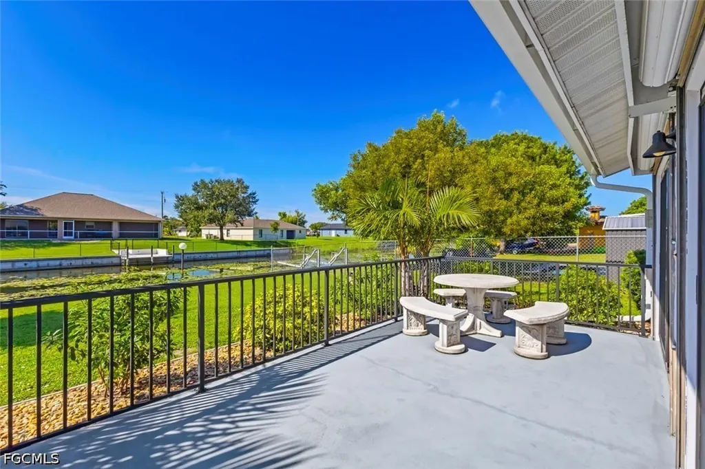 1010 NE 3rd Street Cape Coral FL 33909
