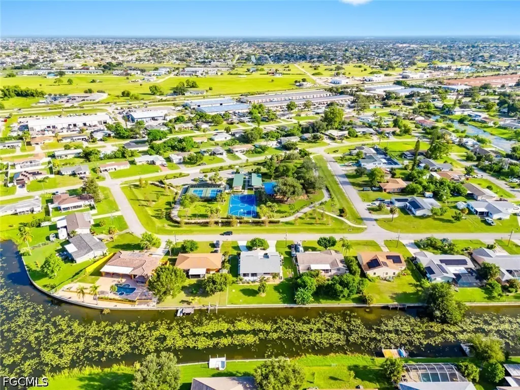 1010 NE 3rd Street Cape Coral FL 33909