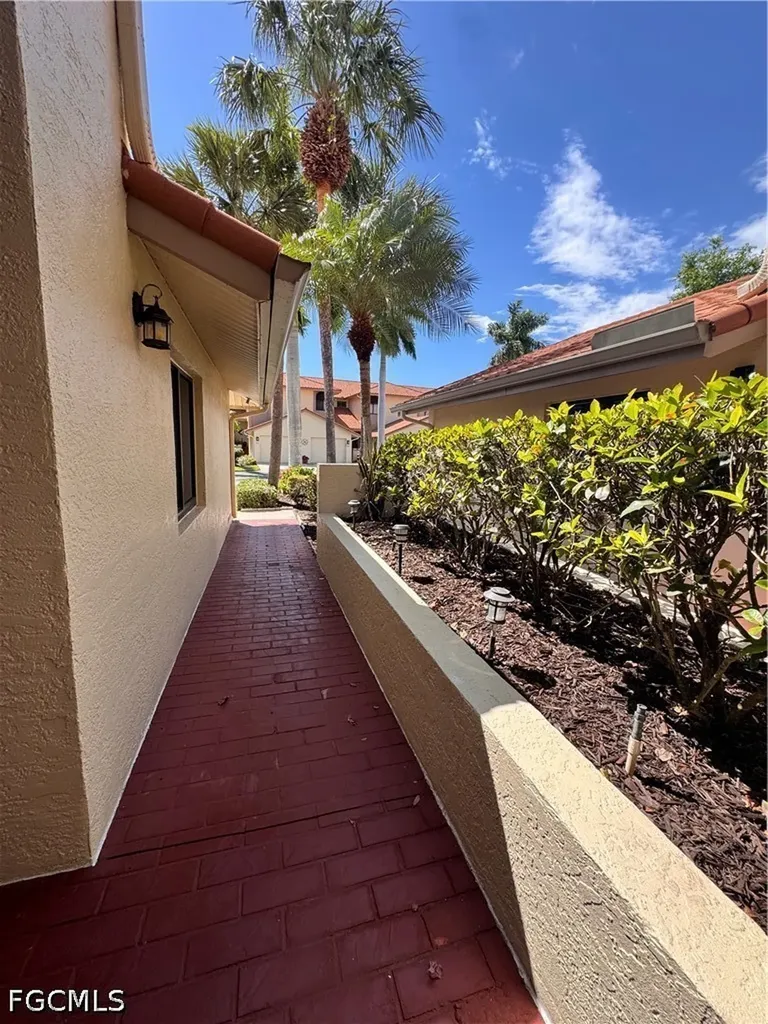 16551 Heron Coach Way Fort Myers FL 33908