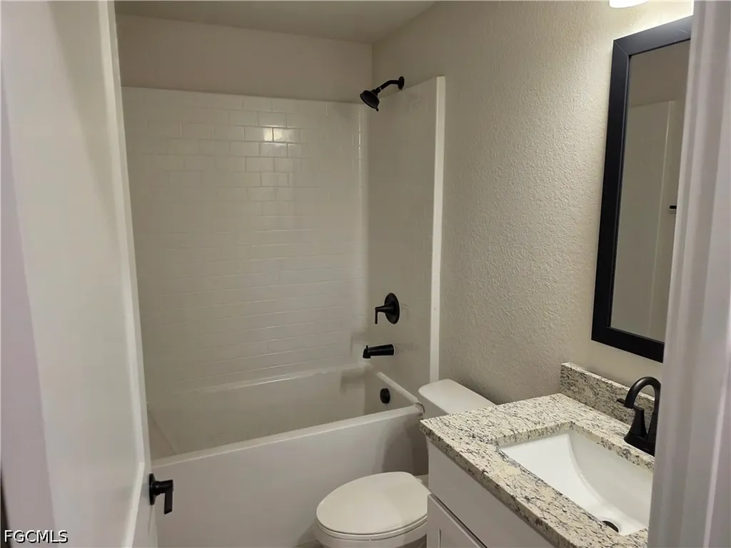 239 NW 25th Place Cape Coral FL 33993
