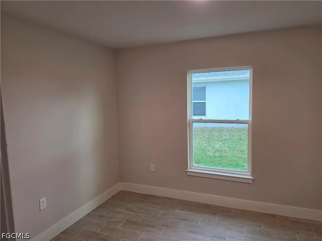 239 NW 25th Place Cape Coral FL 33993