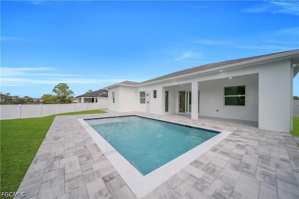 2703 34th Street SW Lehigh Acres FL 33976