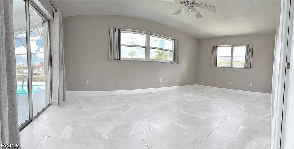 4520 SE 1st Place Cape Coral FL 33904