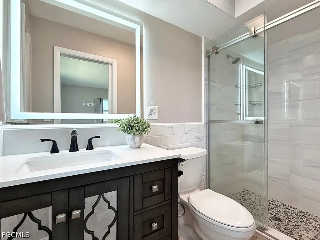 4520 SE 1st Place Cape Coral FL 33904