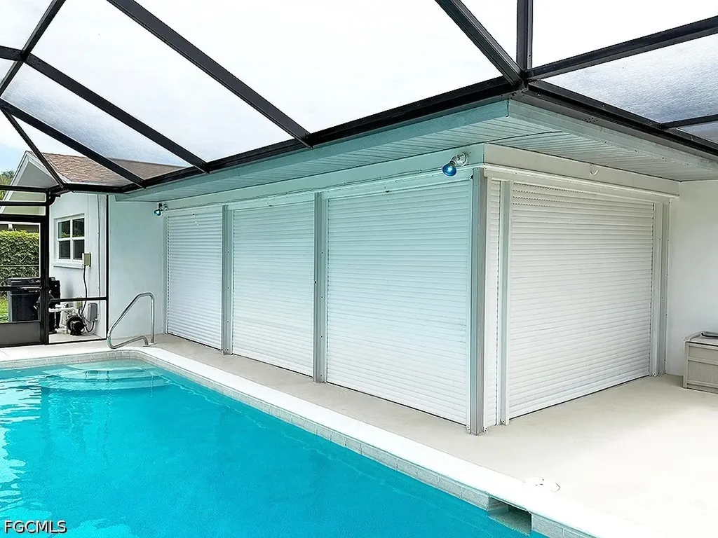 4520 SE 1st Place Cape Coral FL 33904