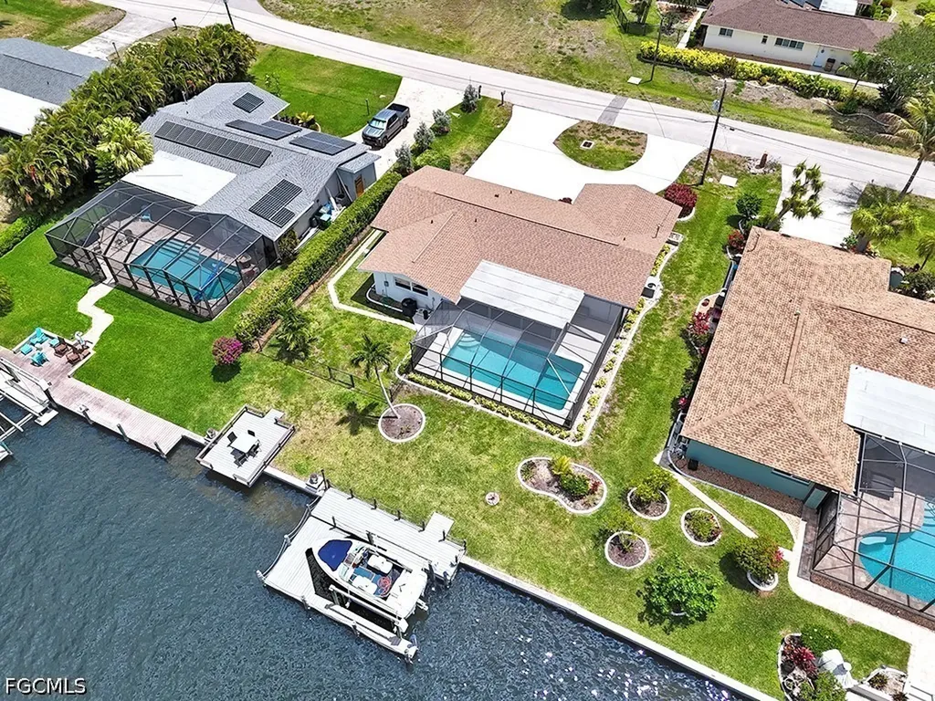 4520 SE 1st Place Cape Coral FL 33904