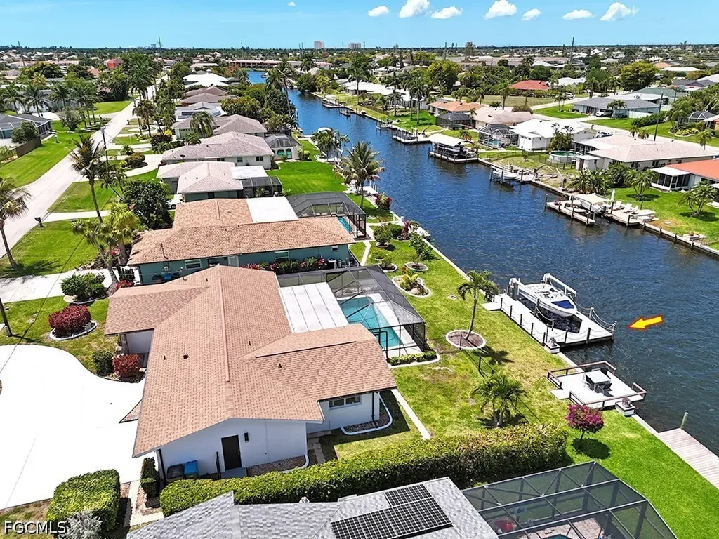 4520 SE 1st Place Cape Coral FL 33904