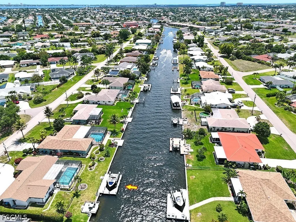 4520 SE 1st Place Cape Coral FL 33904