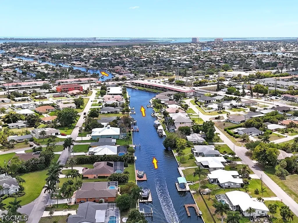 4520 SE 1st Place Cape Coral FL 33904