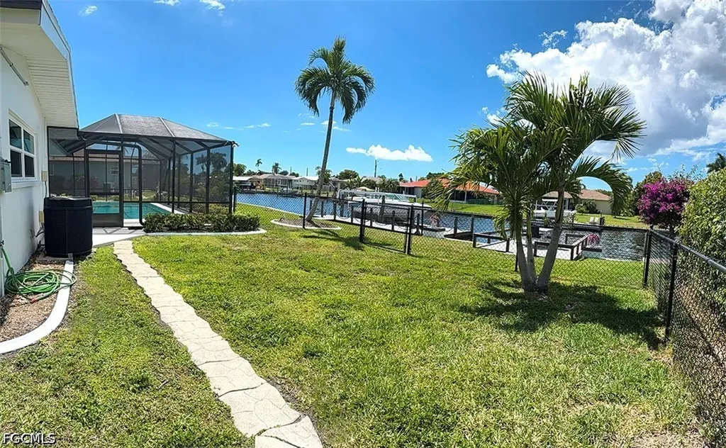 4520 SE 1st Place Cape Coral FL 33904