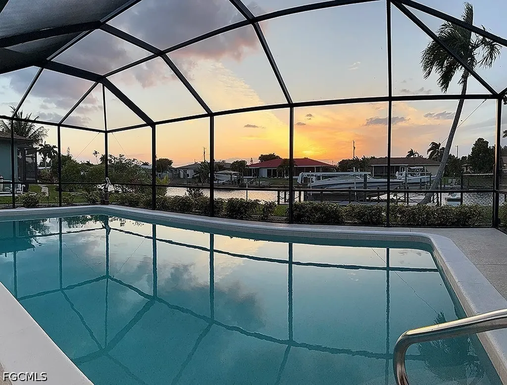 4520 SE 1st Place Cape Coral FL 33904