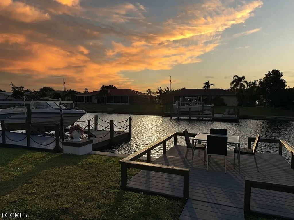 4520 SE 1st Place Cape Coral FL 33904
