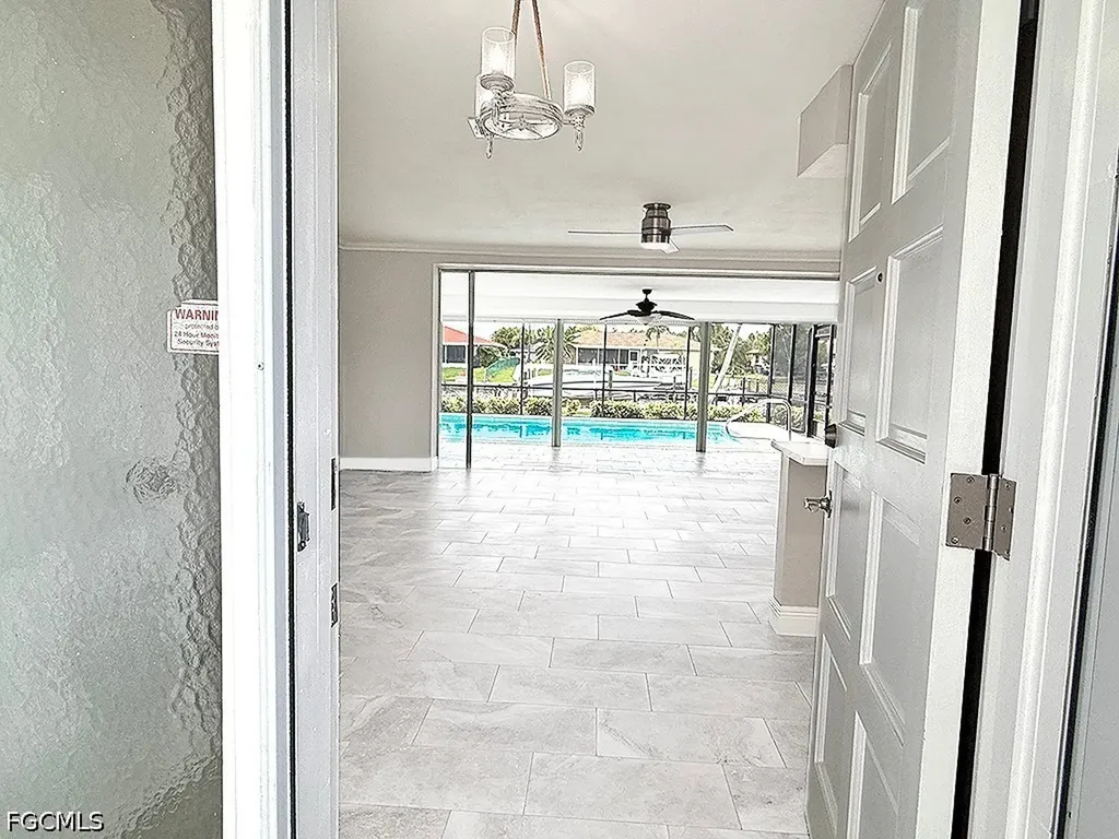 4520 SE 1st Place Cape Coral FL 33904