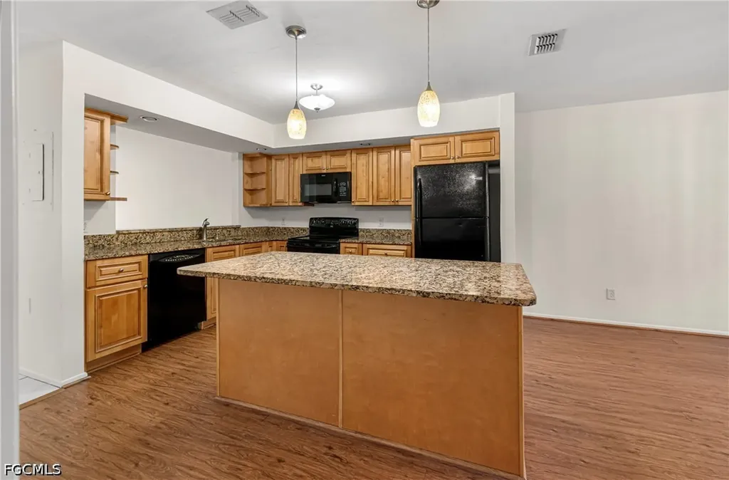 8302 Charter Club Circle Fort Myers FL 33919