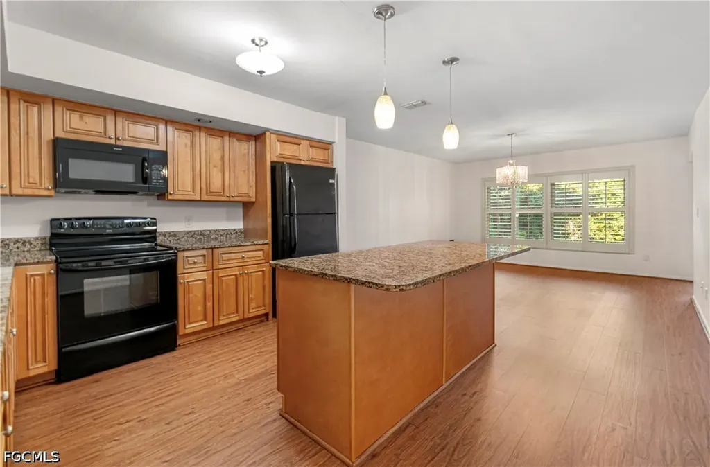 8302 Charter Club Circle Fort Myers FL 33919