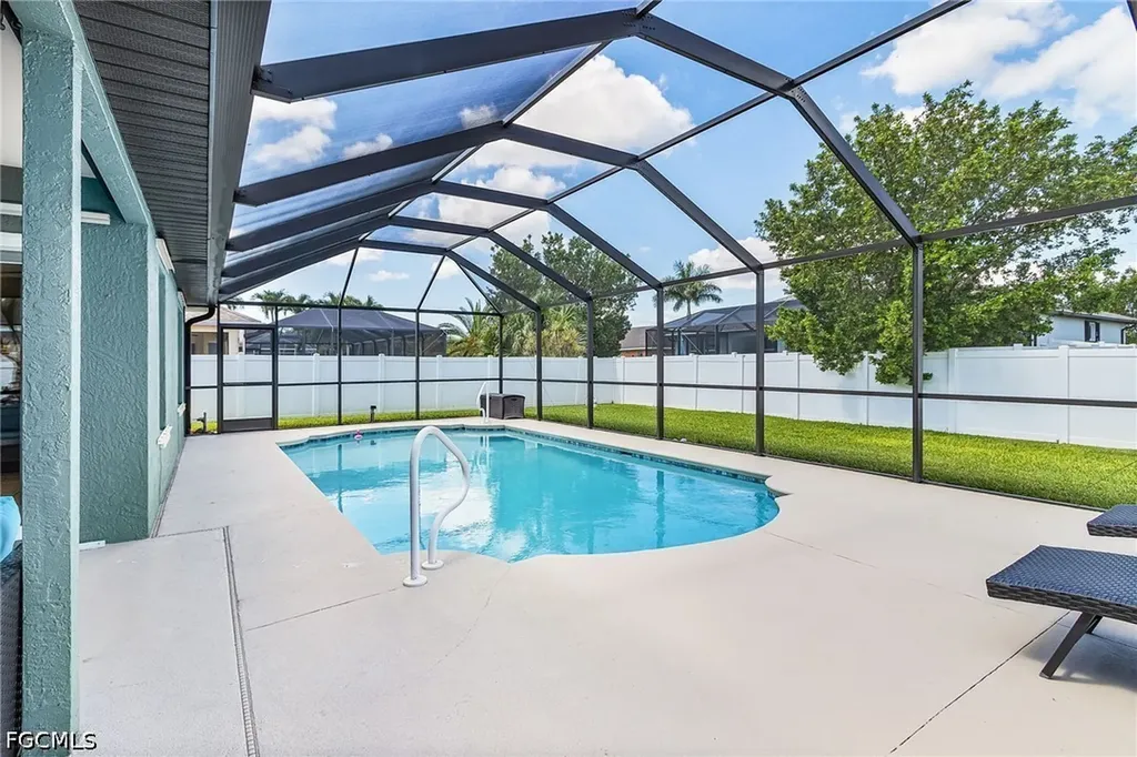 4302 SW 18th Place Cape Coral FL 33914