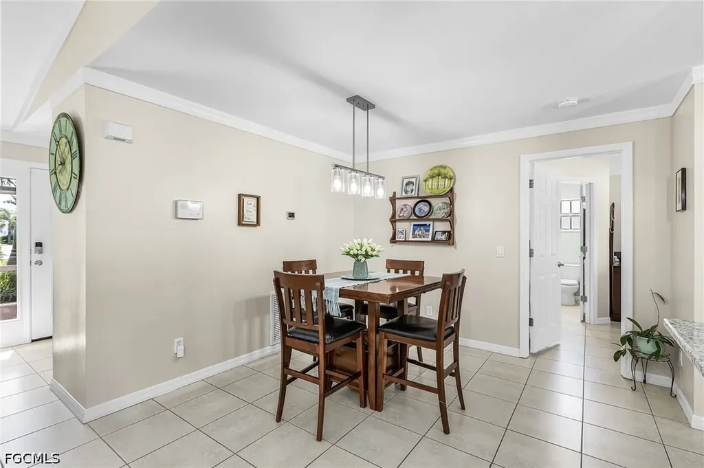4302 SW 18th Place Cape Coral FL 33914