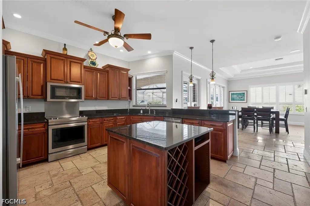 1911 SE 20th Street Cape Coral FL 33990