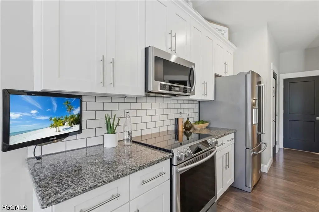 9341 Pittsburgh Boulevard Fort Myers FL 33967