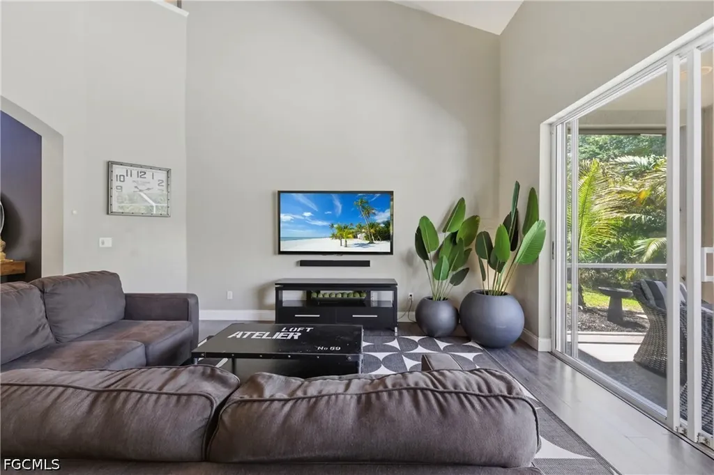 9341 Pittsburgh Boulevard Fort Myers FL 33967