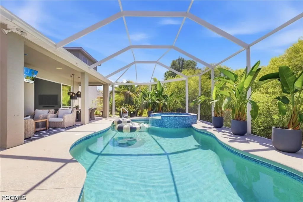 9341 Pittsburgh Boulevard Fort Myers FL 33967