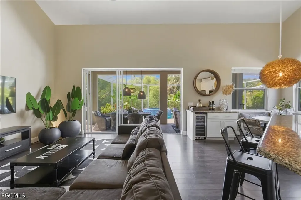 9341 Pittsburgh Boulevard Fort Myers FL 33967