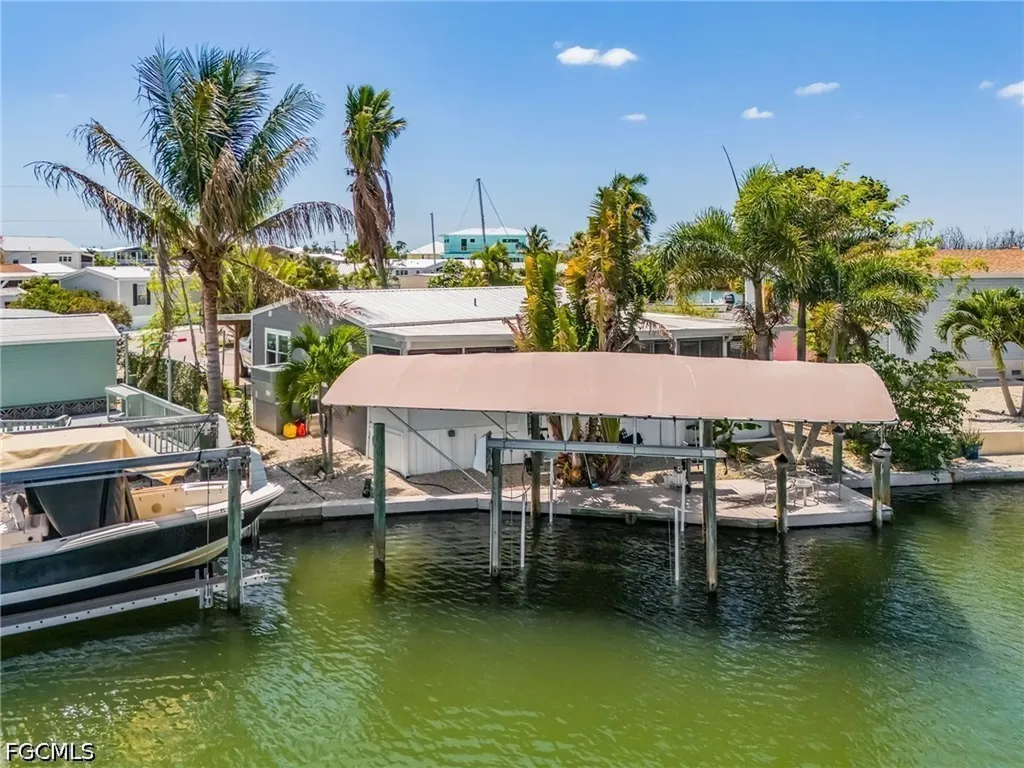 3954 Dewberry Lane St. James City FL 33956