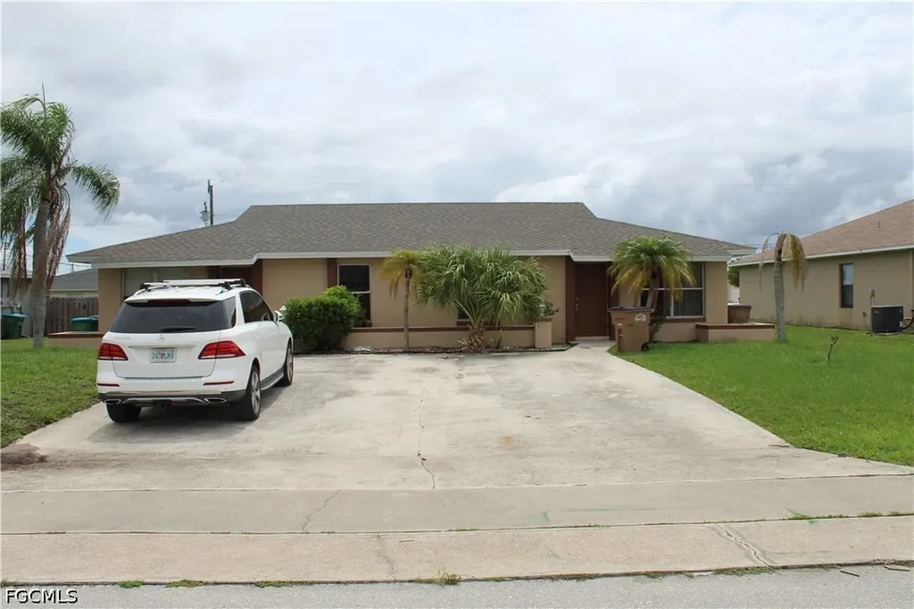 511 SE 5th Place Cape Coral FL 33990