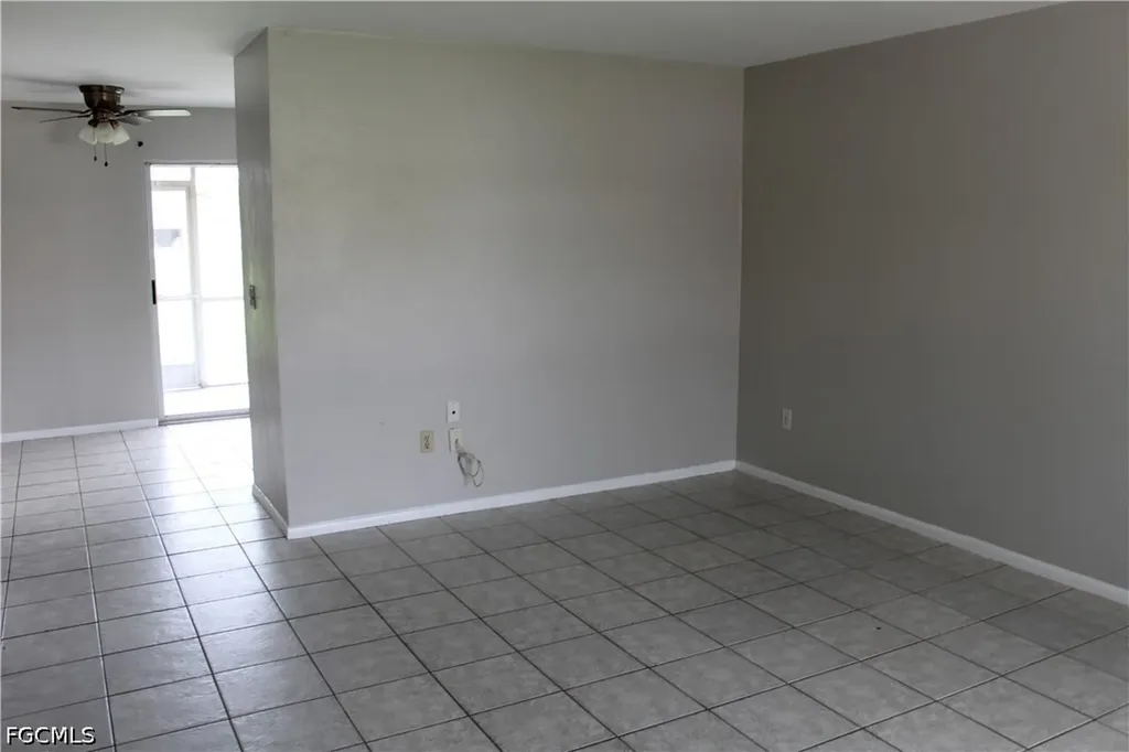 511 SE 5th Place Cape Coral FL 33990