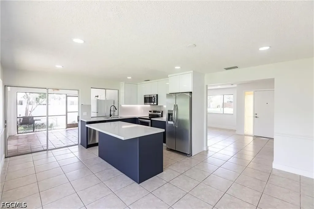 1717 NE 6th Terrace Cape Coral FL 33909