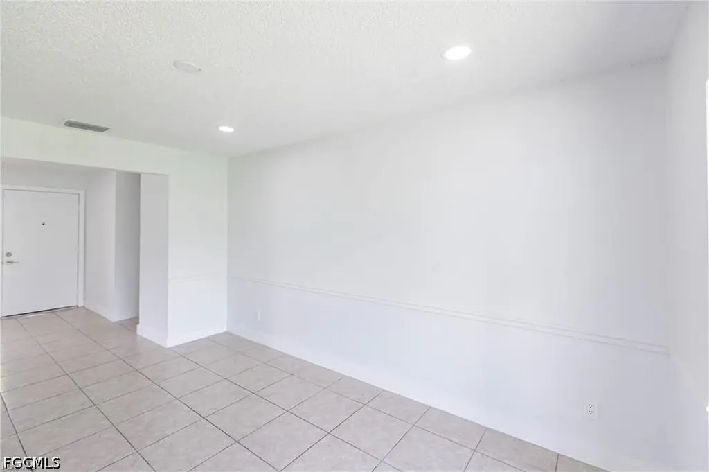 1717 NE 6th Terrace Cape Coral FL 33909