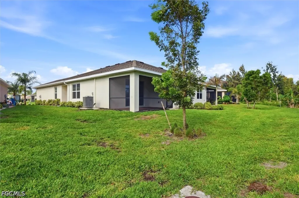 20579 Plumwood Loop North Fort Myers FL 33917