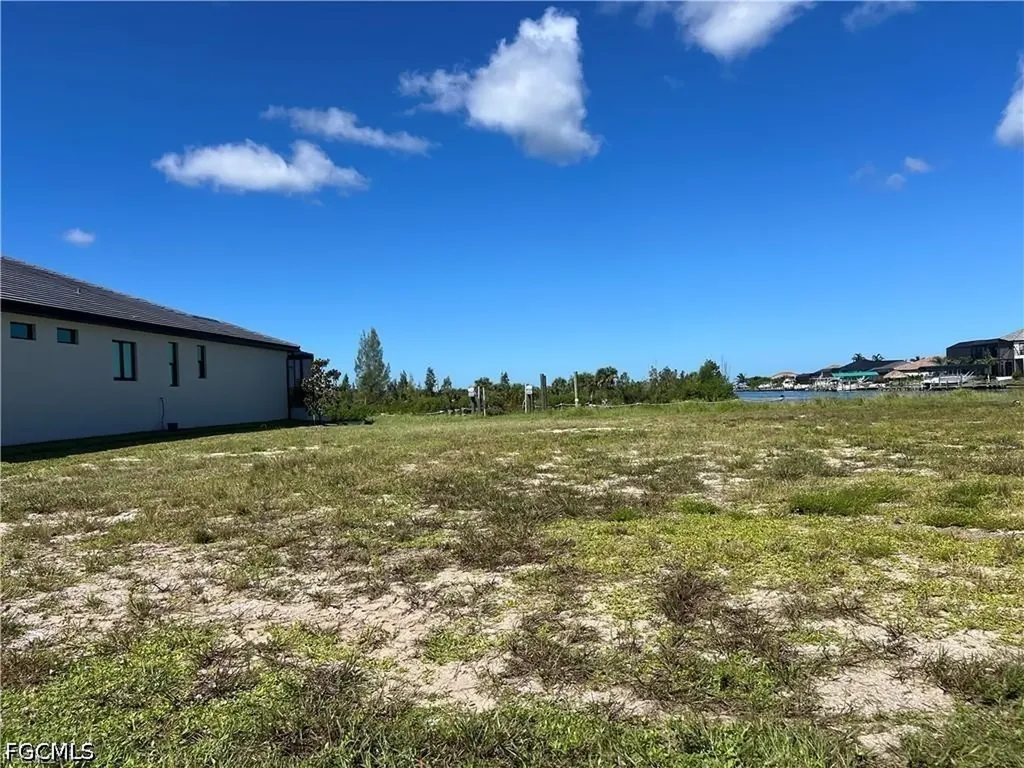 1524 NW 42nd Avenue Cape Coral FL 33993