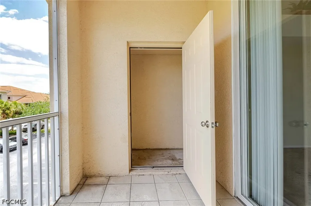 9025 Colby Drive Fort Myers FL 33919